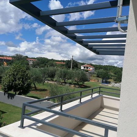 Villa Oskar Istrien Sveti Lovreč Pazenatički Extérieur photo